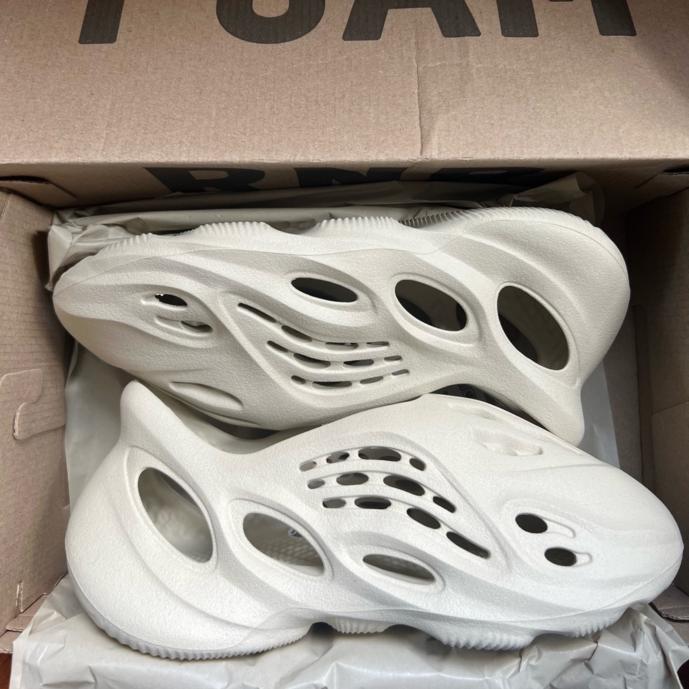 Adidas Yeezy Foam Runner